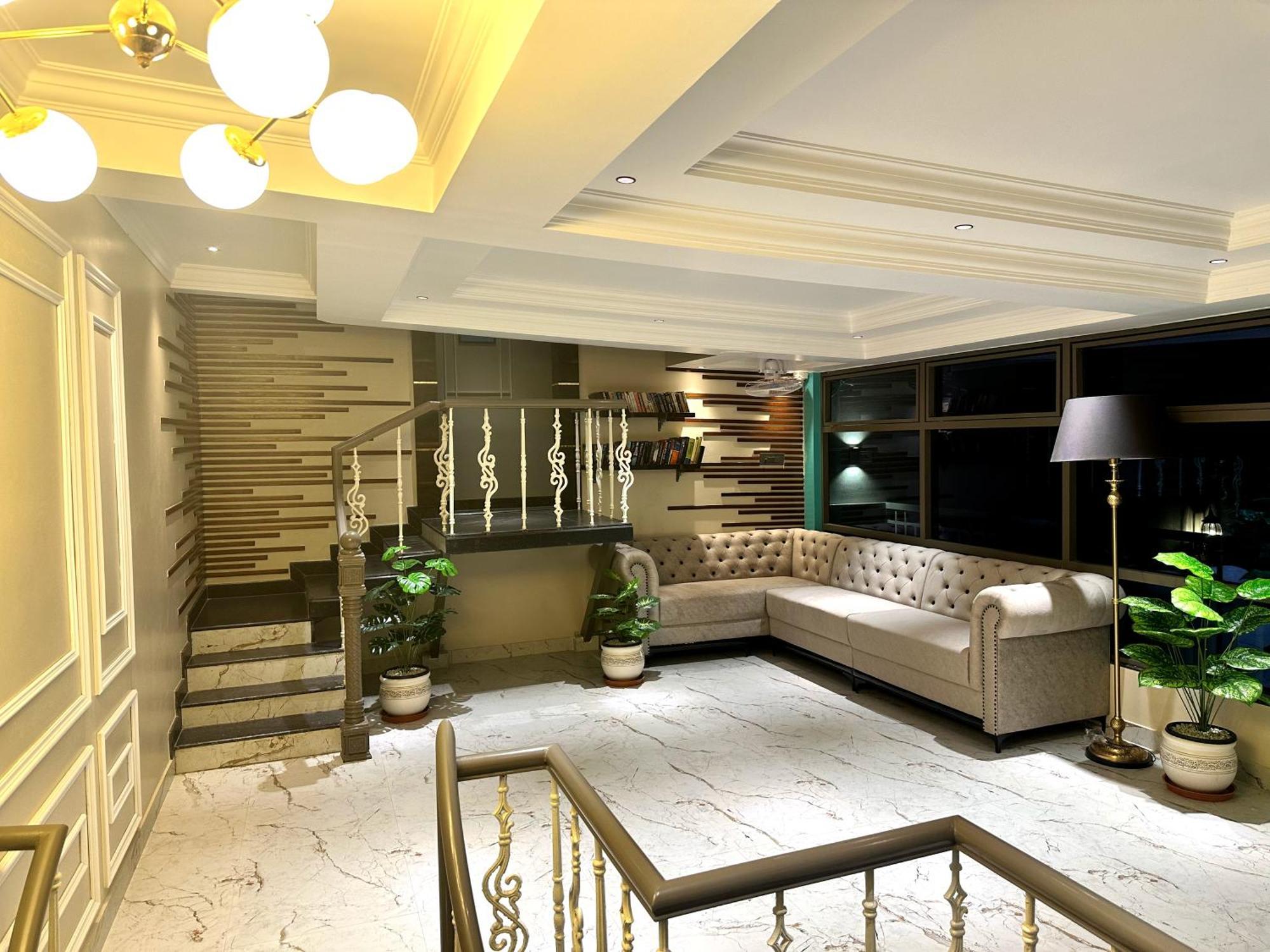 Hotel Lg Suites Bangalore Exterior photo